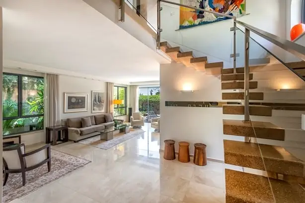Large.house.for.sale.in.Talbieh