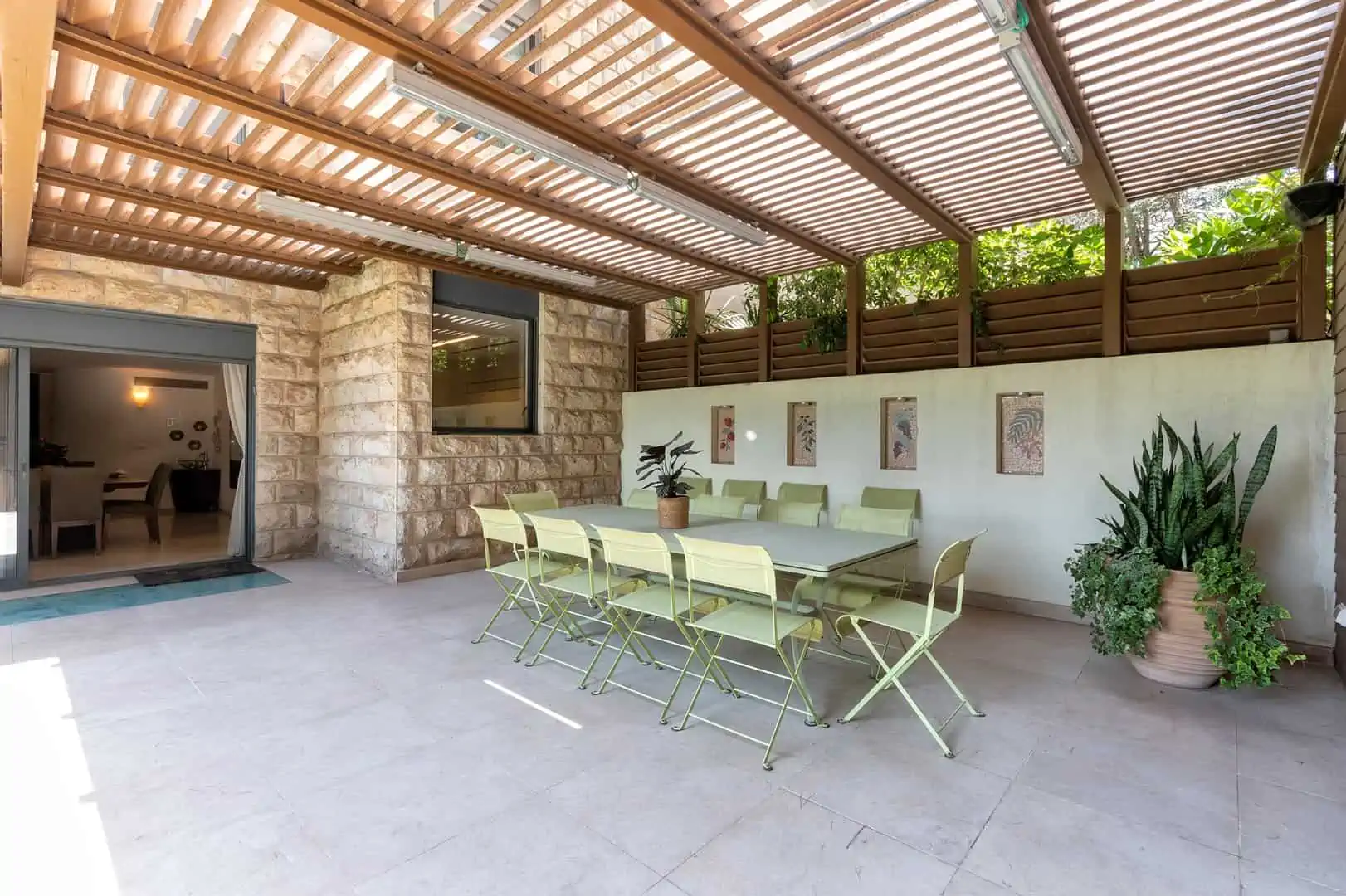 Large.house.for.sale.in.Talbieh