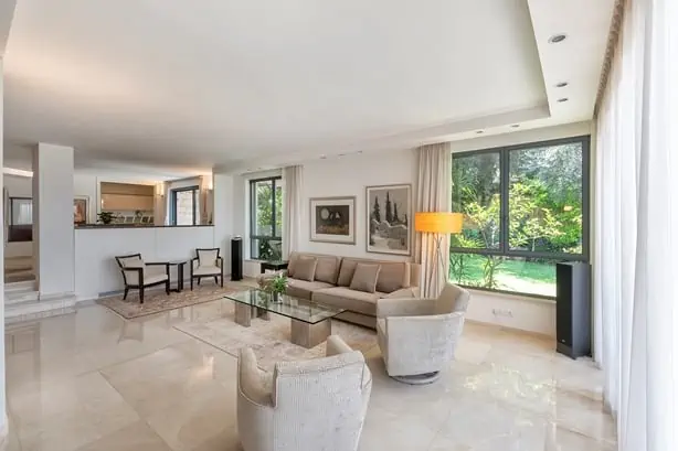 Large.house.for.sale.in.Talbieh