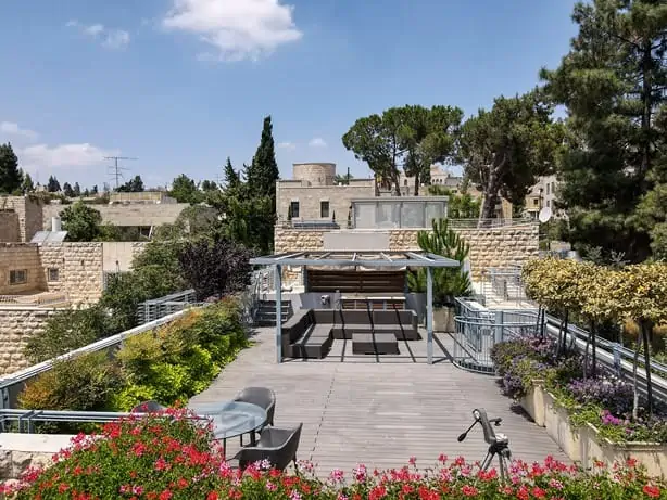 Large.house.for.sale.in.Talbieh
