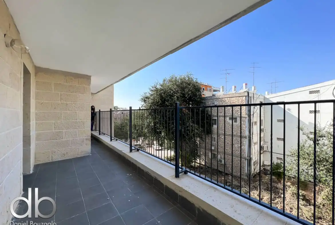 Menashe Street 4br For Sale