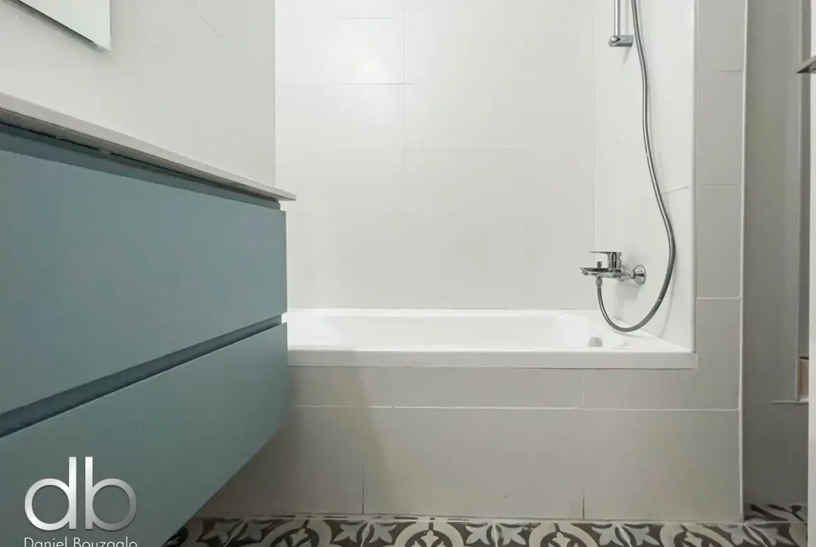 Menashe Street 4br For Sale