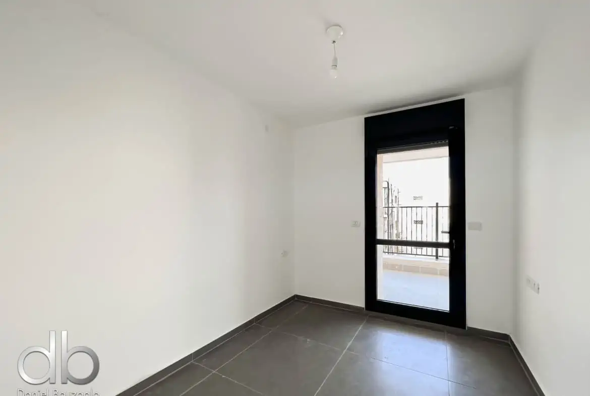 Menashe Street 4br For Sale