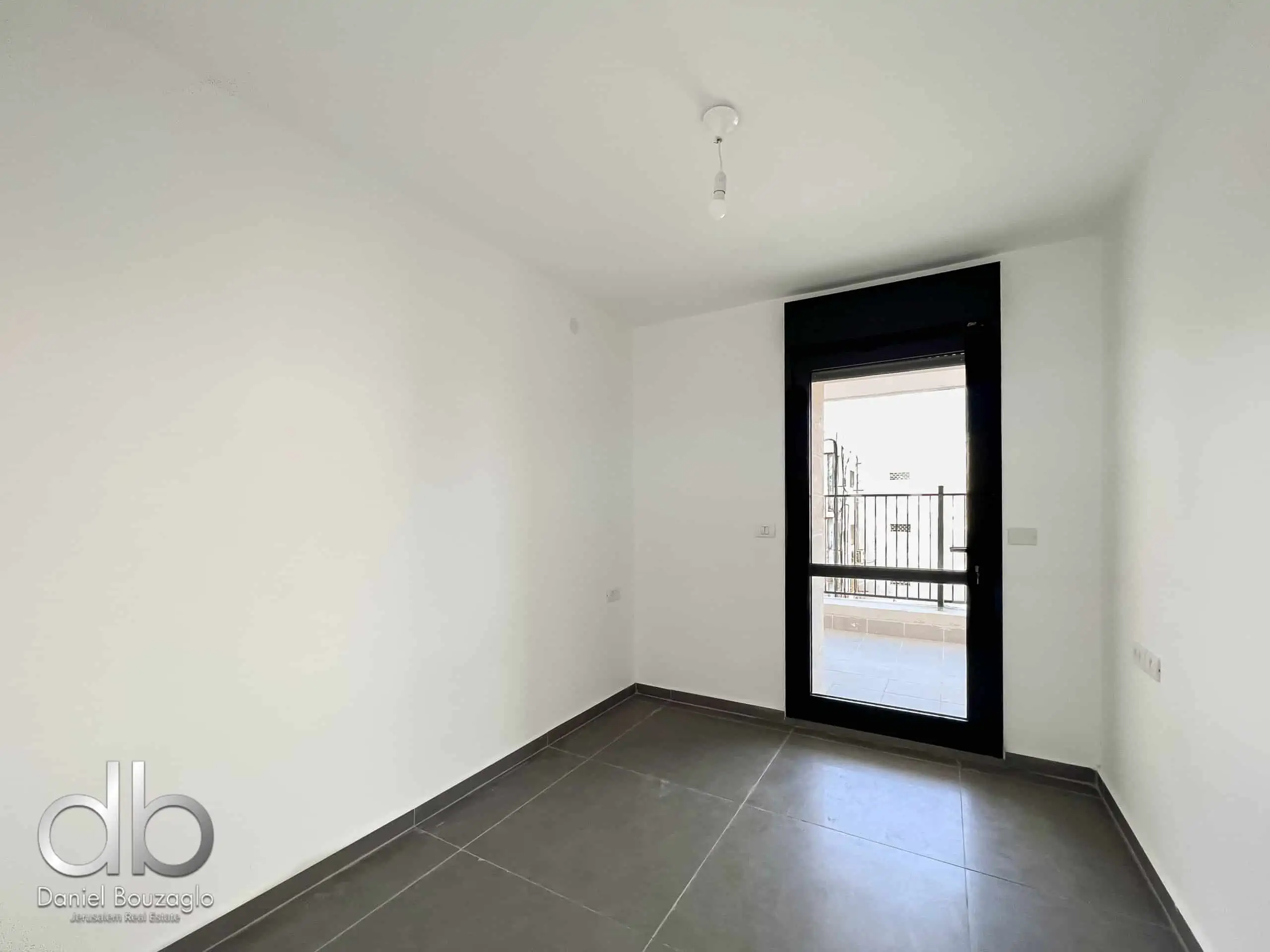 Menashe Street 4br For Sale