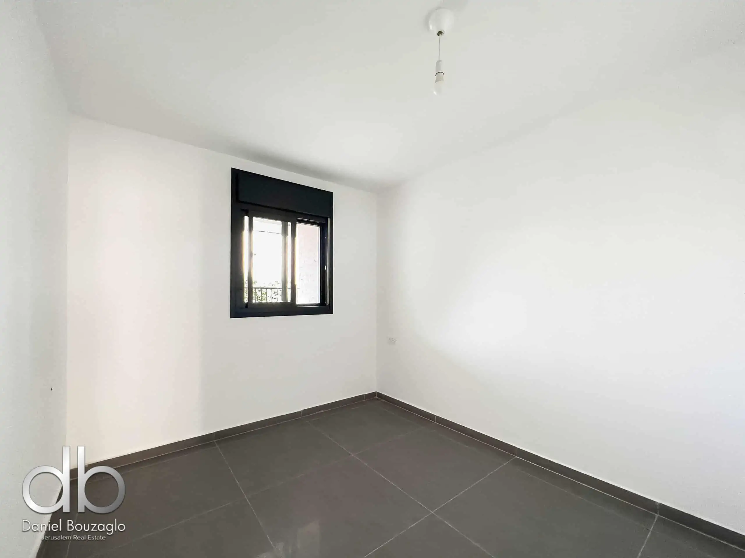 Menashe Street 4br For Sale
