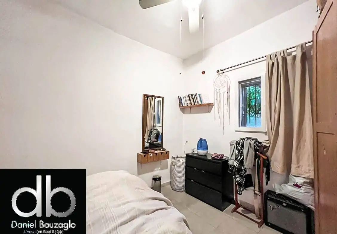 Small apartment.Yehusa ben nun