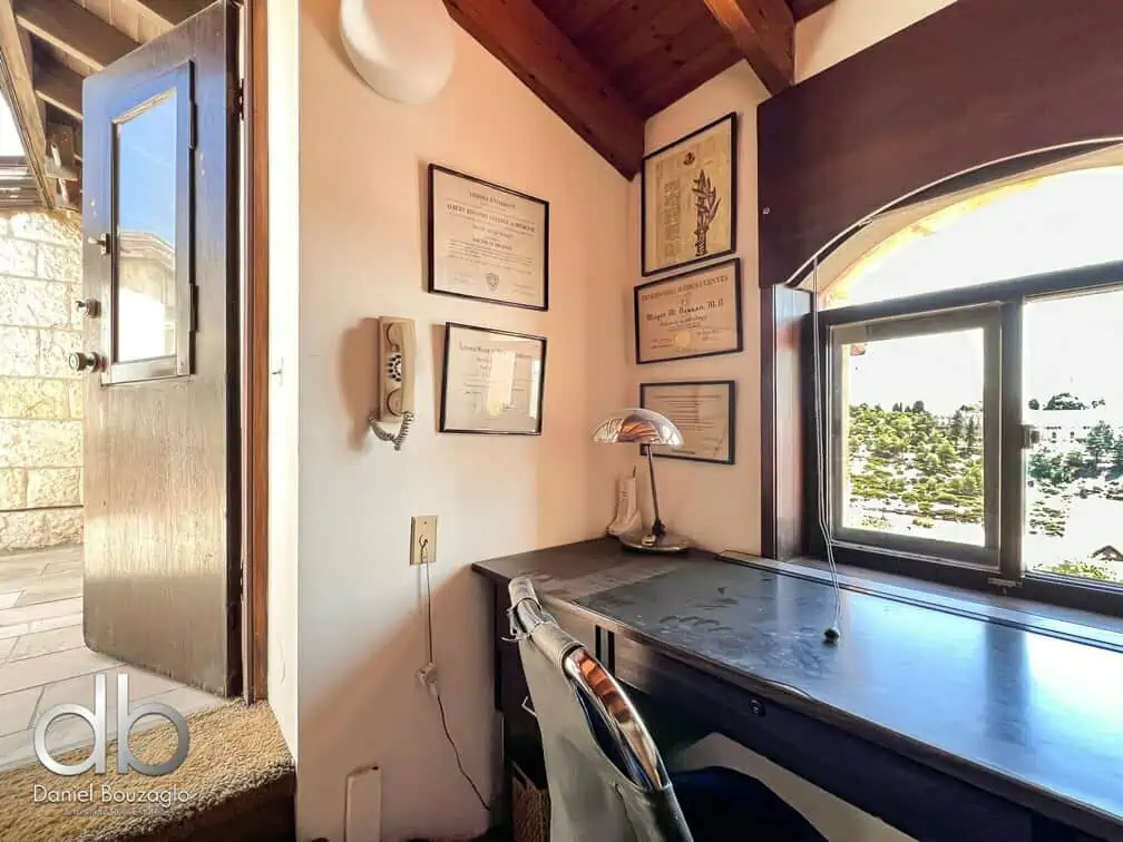 Windmill House , Yemin Moshe