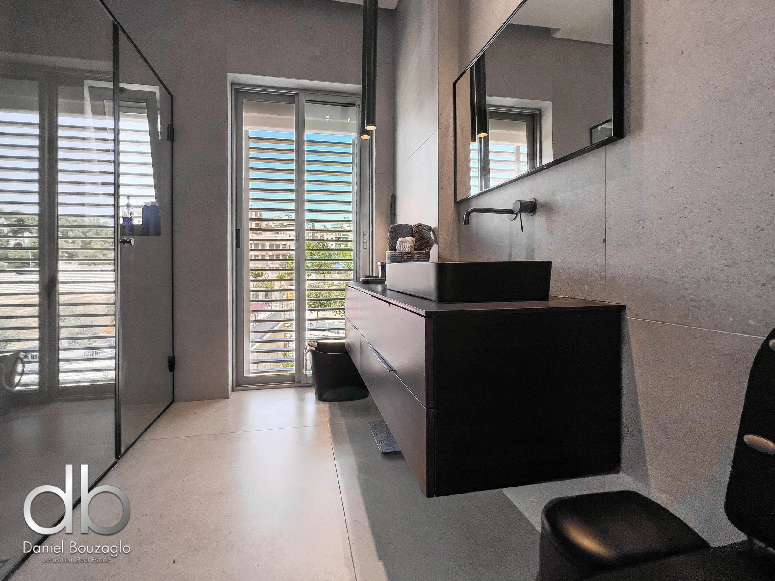 השגריר ארגוב 2 מיני פנטהאוס-34 השגריר ארגוב 2 מיני פנטהאוס