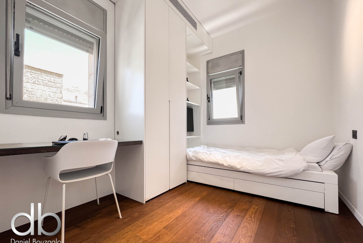 השגריר ארגוב 2 מיני פנטהאוס-41 השגריר ארגוב 2 מיני פנטהאוס