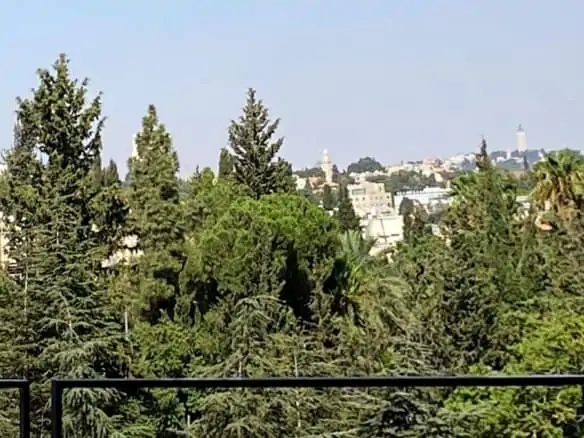 4br.Halfta.street.140sqm.re-sale