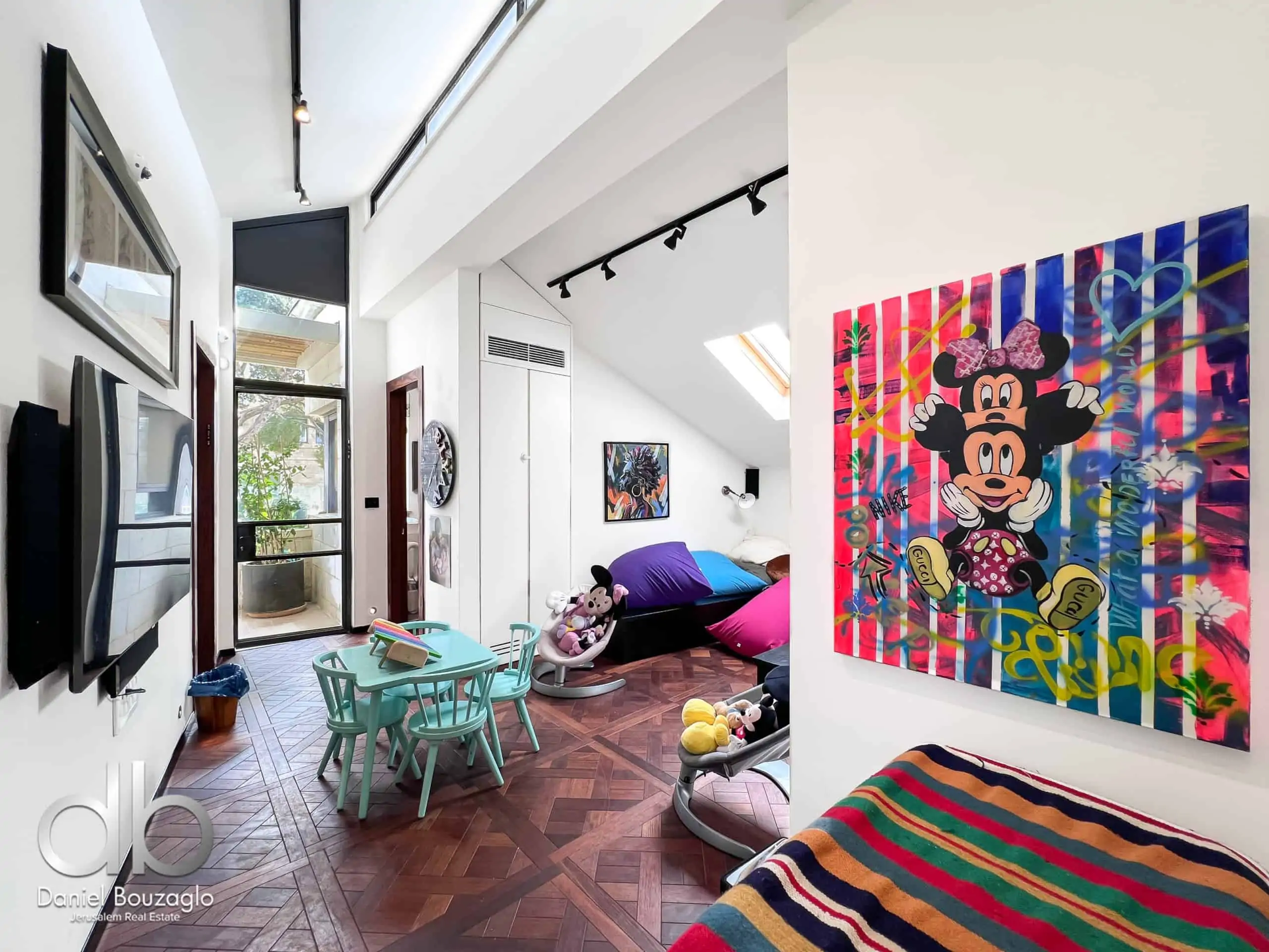 Shimshon.street.designer.house.for.sale