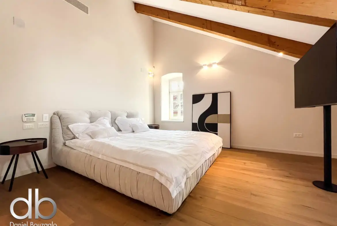 Villa.Hamoshava.Smuts.street