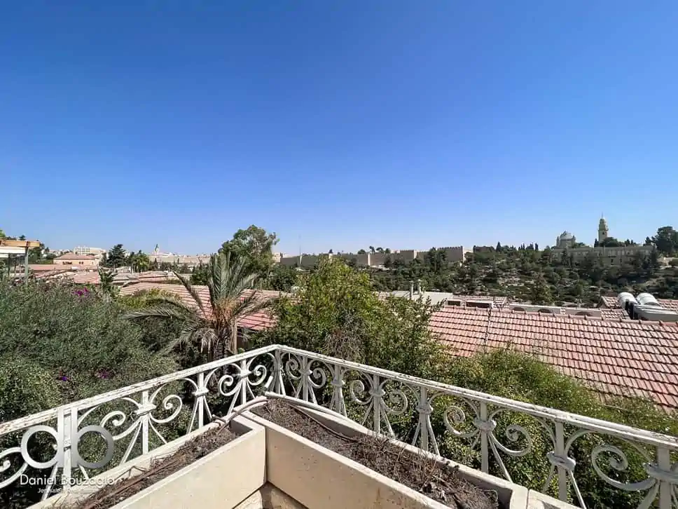 Yemin.moshe.double.plot.house.with.view