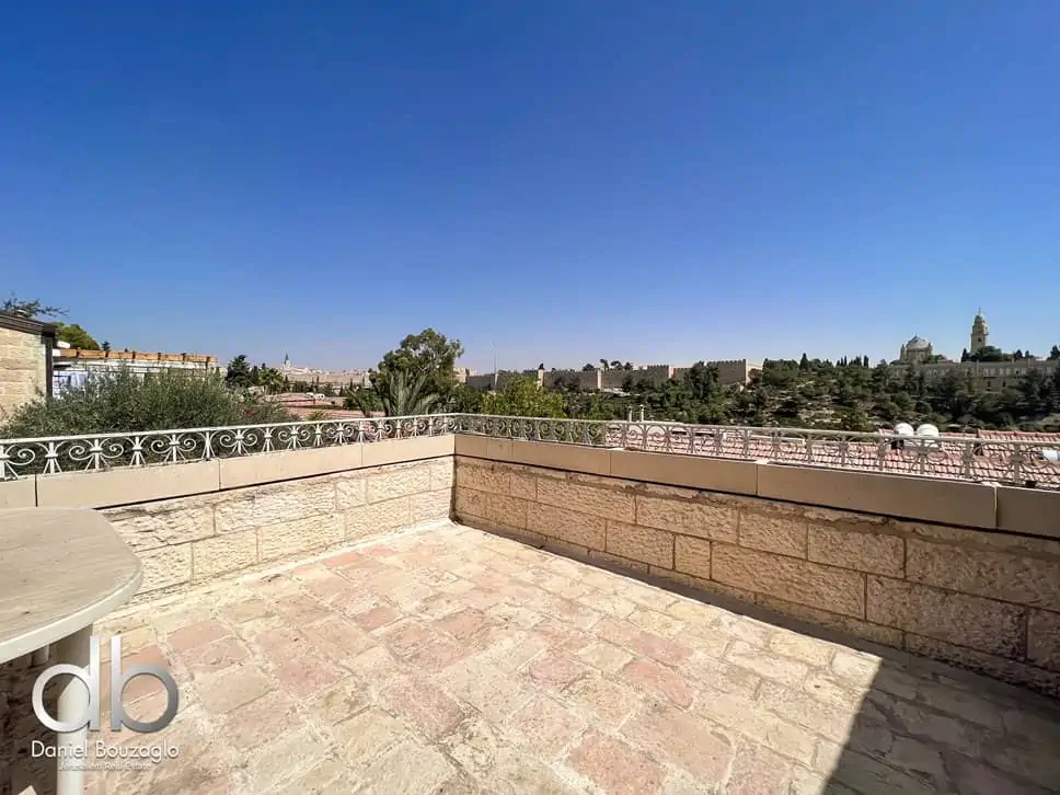 Yemin.moshe.double.plot.house.with.view