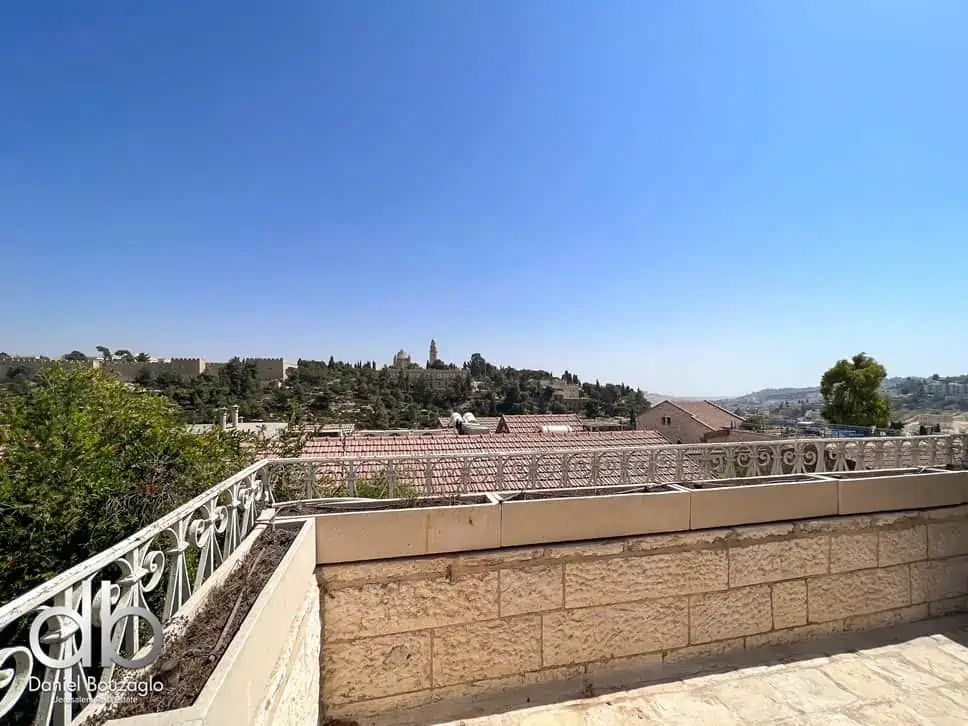Yemin.moshe.double.plot.house.with.view