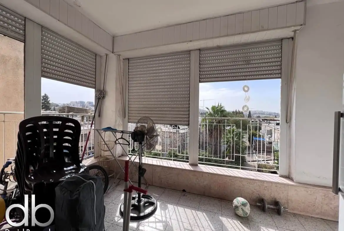 רחוב רבי מאיר קטמון ישנה ירושלים 4 חד למכירה