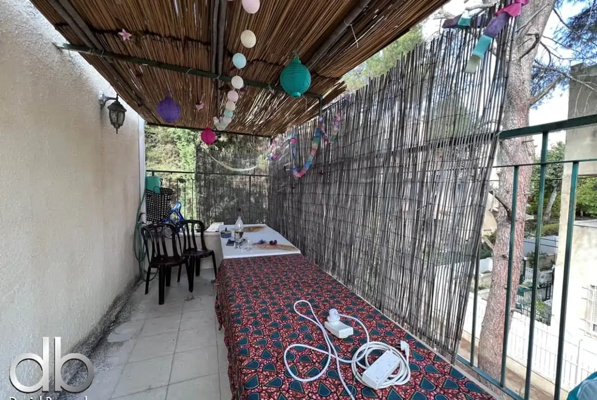 רחוב רבי מאיר קטמון ישנה ירושלים 4 חד למכירה