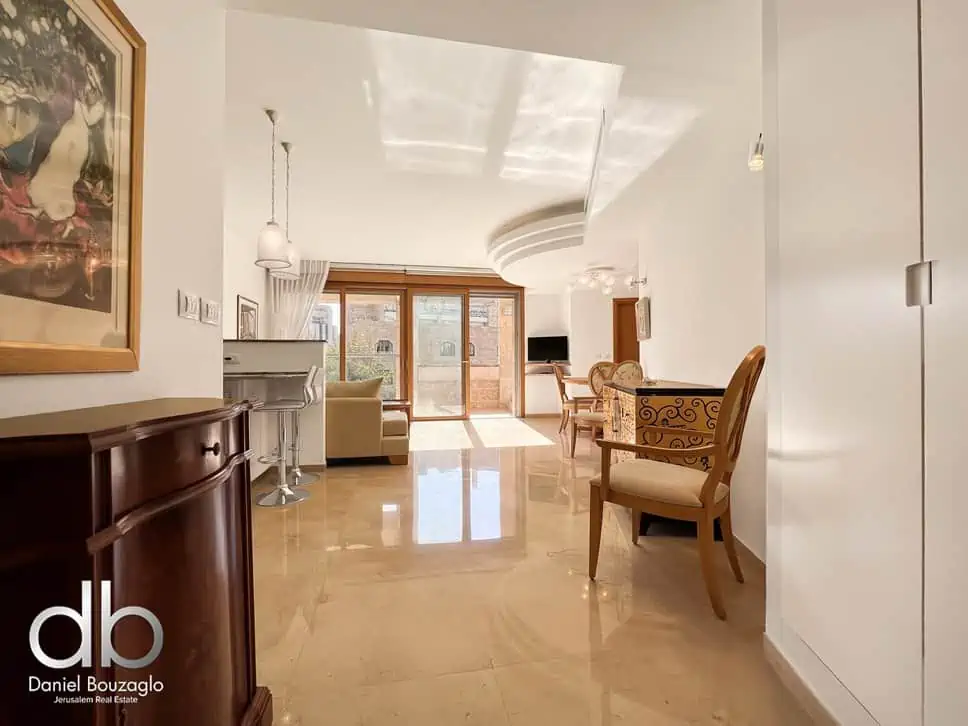 David.Crown.furnished.2br