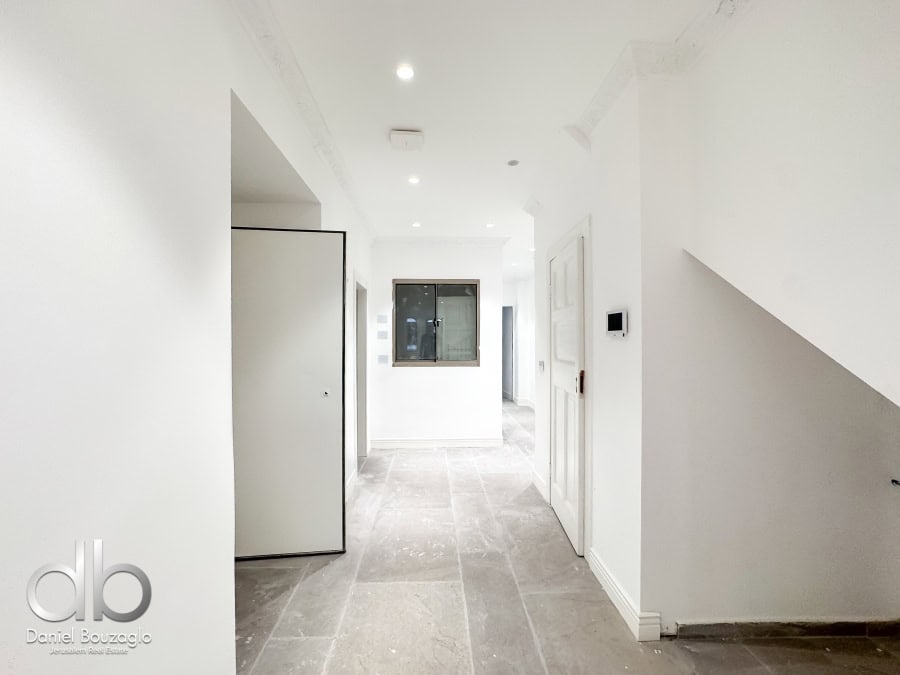 Shaarey CHesed new house for sale Jerusalem