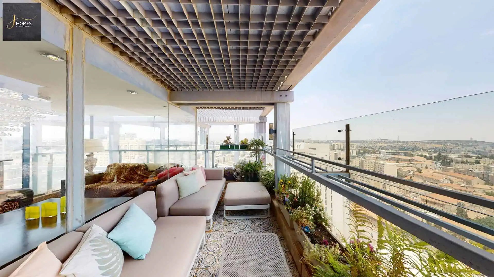 Mevo.Hamatmid.street.Petnhouse