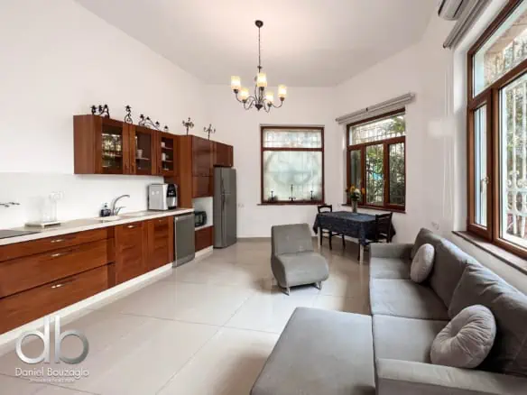 Vacation 1br rental Refaeli street