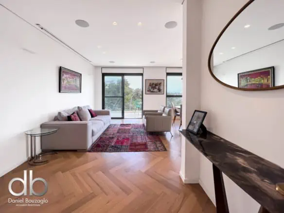 Hagdud Haivri new 2br near the Theater of Jerusalem