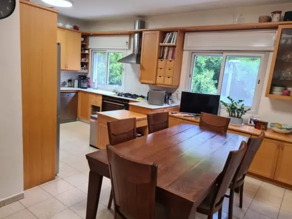 חדרים למכירה באלחריזי רחביה