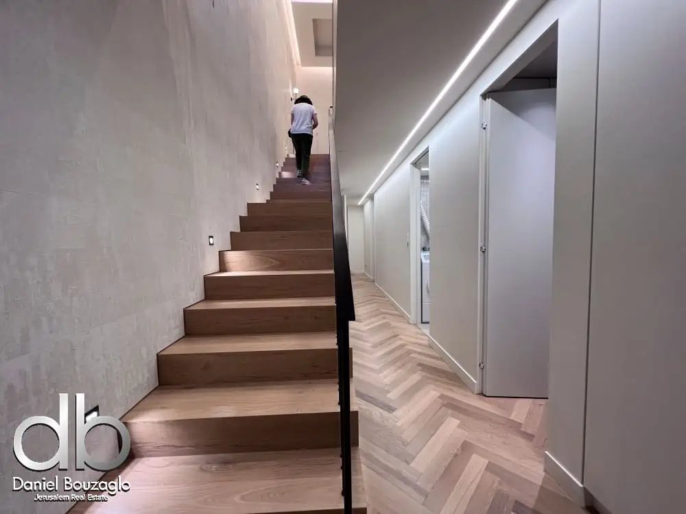 Baka.Large.Garden.Duplex.resale