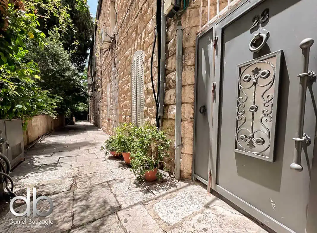 Heleny.Hamalkah.4br.Arab.house