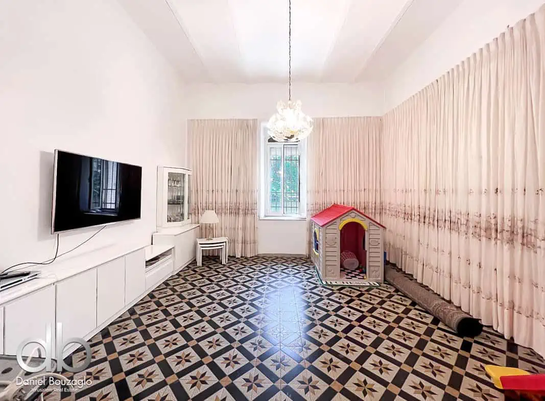 Heleny.Hamalkah.4br.Arab.house