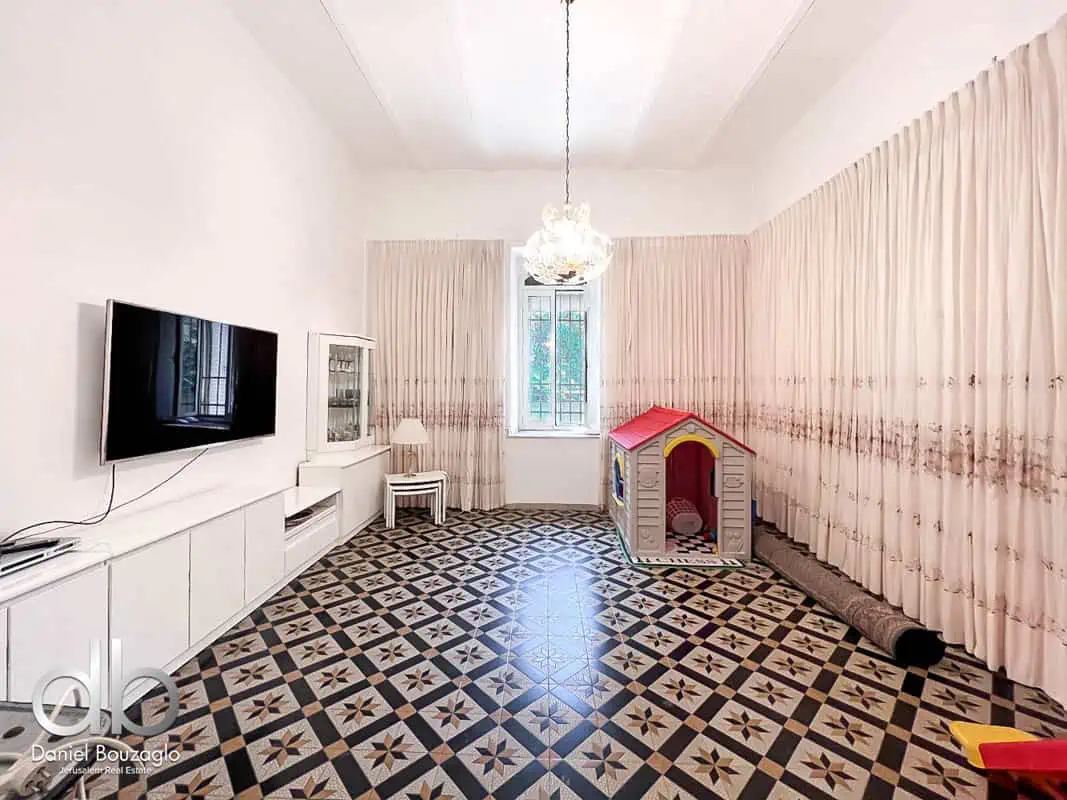 Heleny.Hamalkah.4br.Arab.house