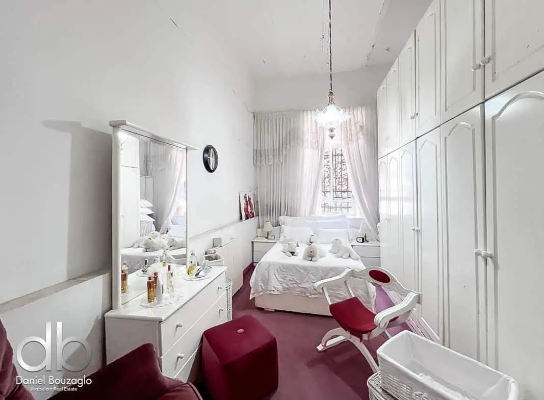 Heleny.Hamalkah.4br.Arab.house