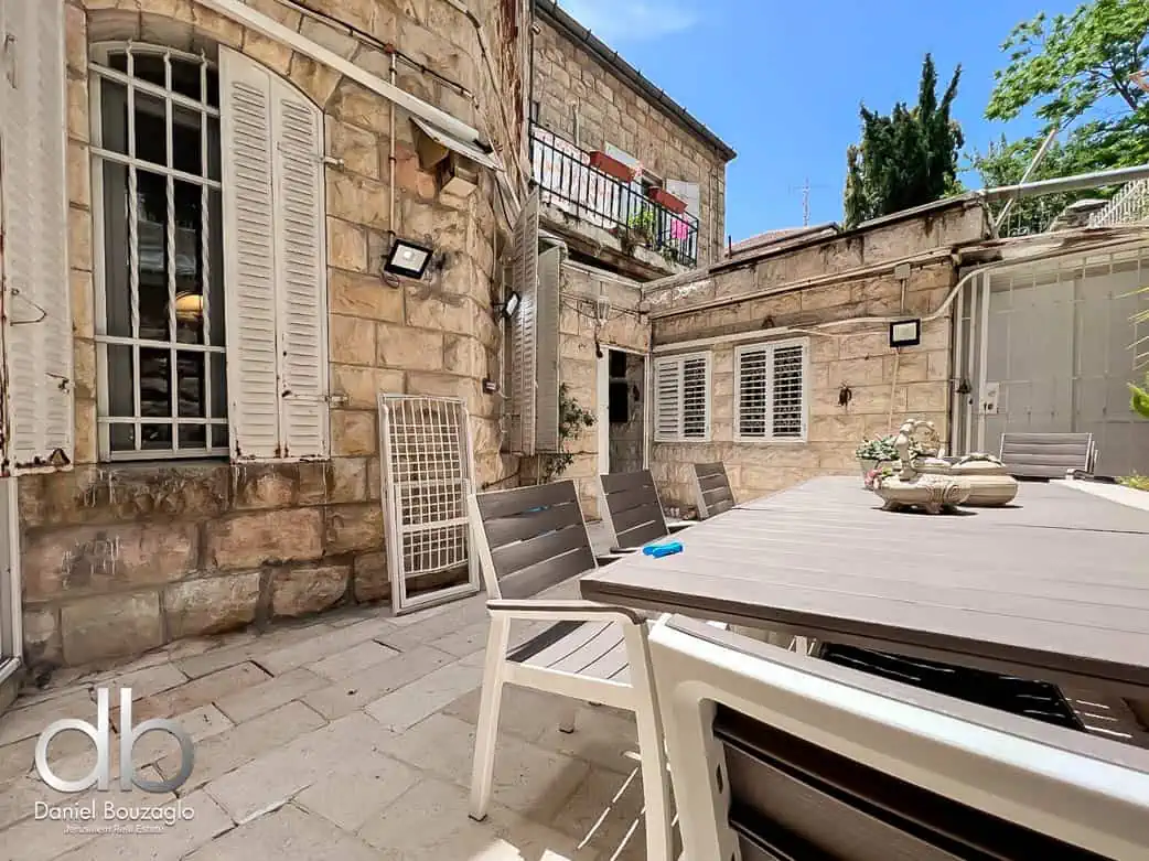 Heleny.Hamalkah.4br.Arab.house