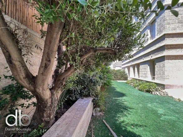 Park Eight 200 Sqm Garden Apt