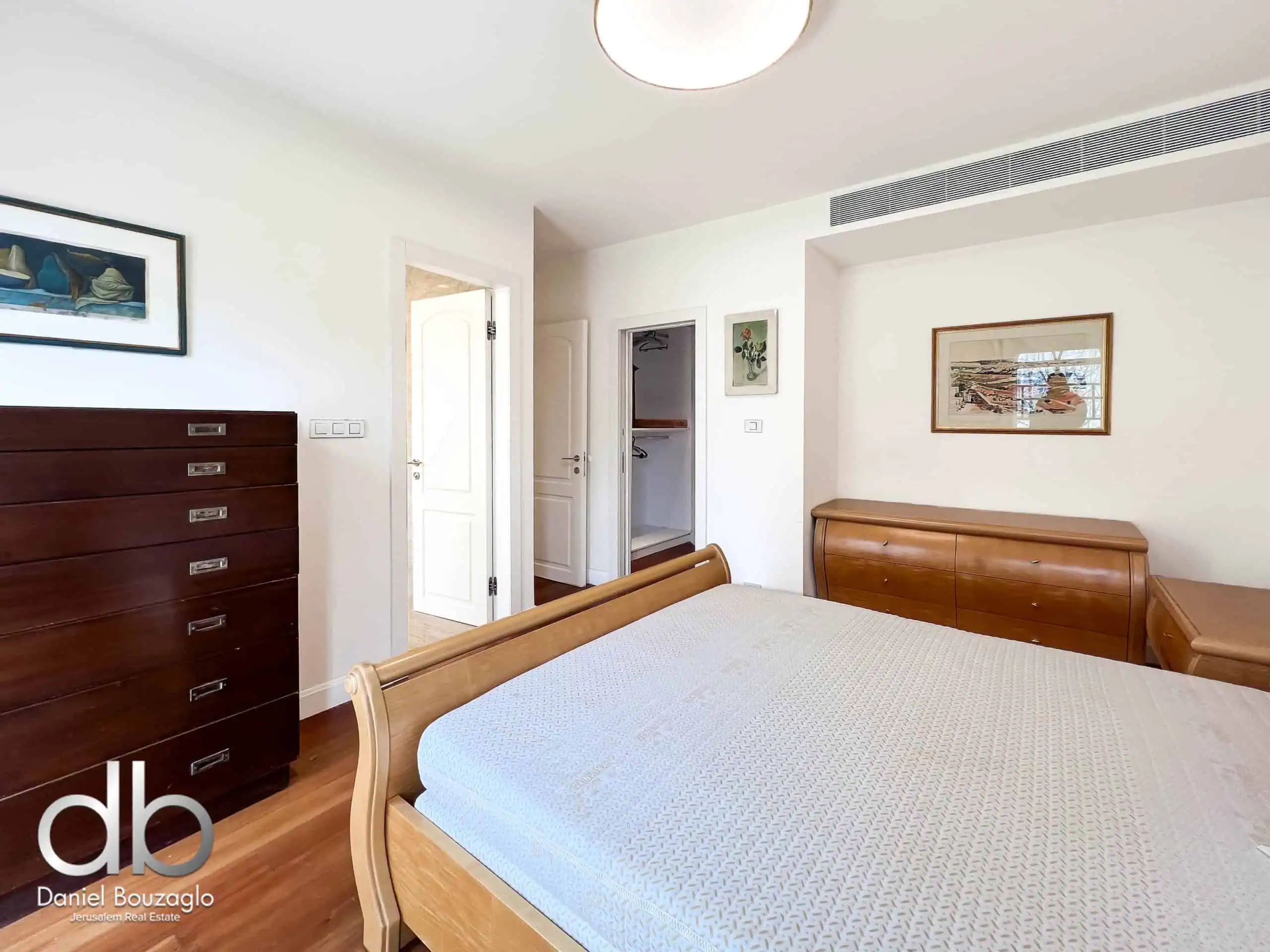 Chovevy Tzion street rental in Jerusalem