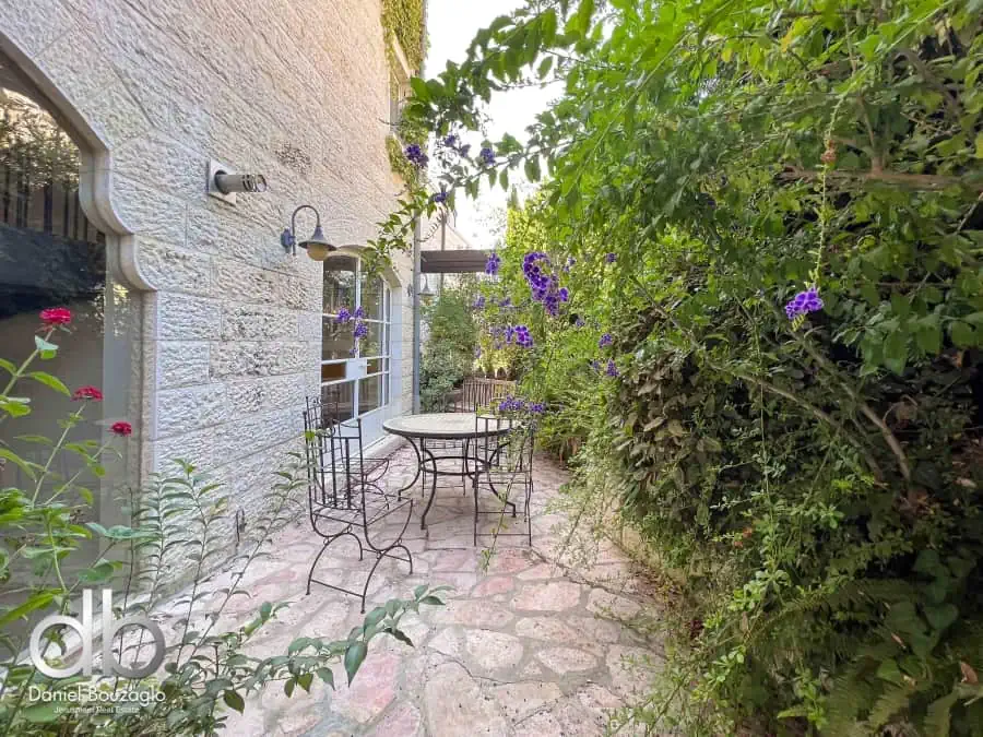 Dor Ve DOrshav town house for rent GermanCOlony