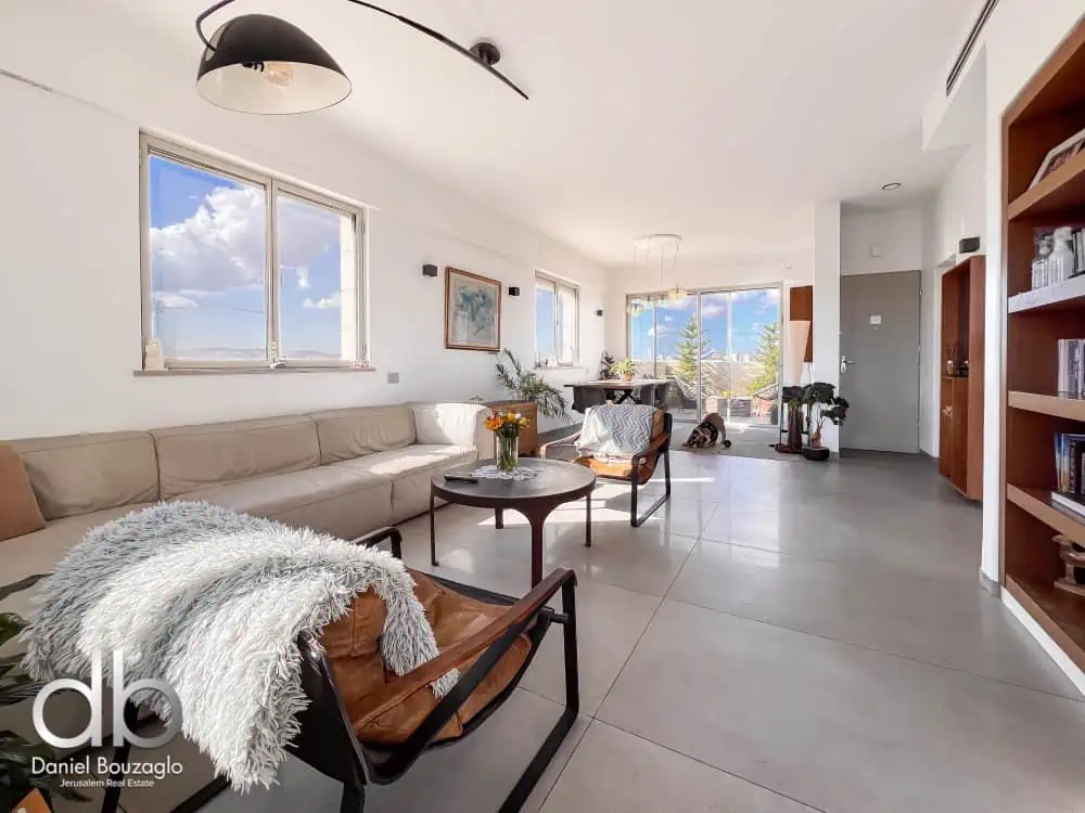 Baka , Penthouse duplex for sale