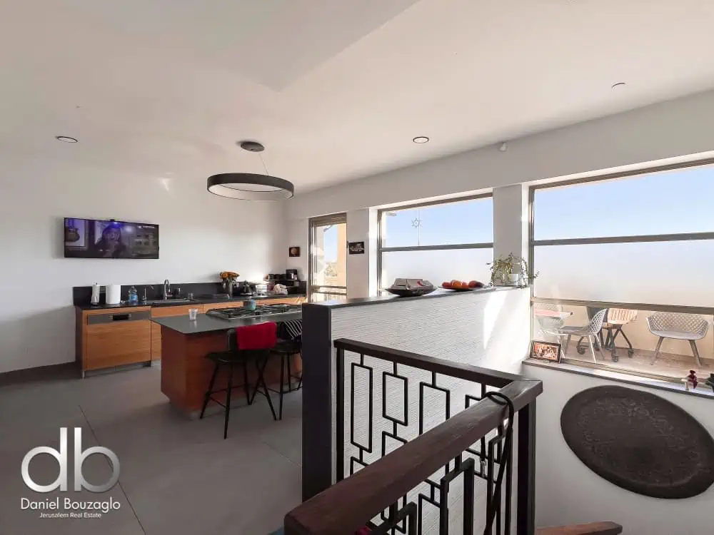 Baka , Penthouse duplex for sale