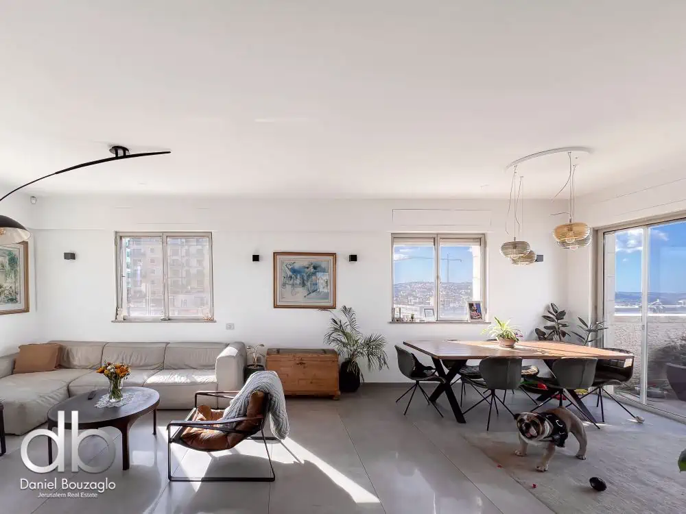 Baka , Penthouse duplex for sale