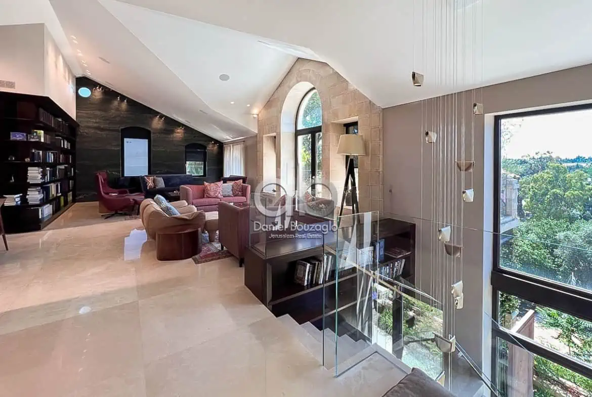 Luxury.Duplex.Penthouse.German Colony