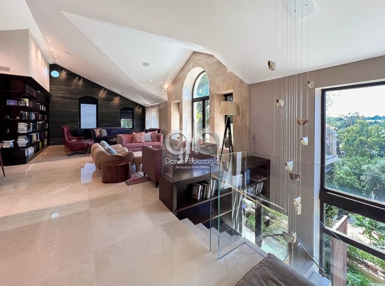 Designer Family Penthouse Jewel Sophistication, Style and Space