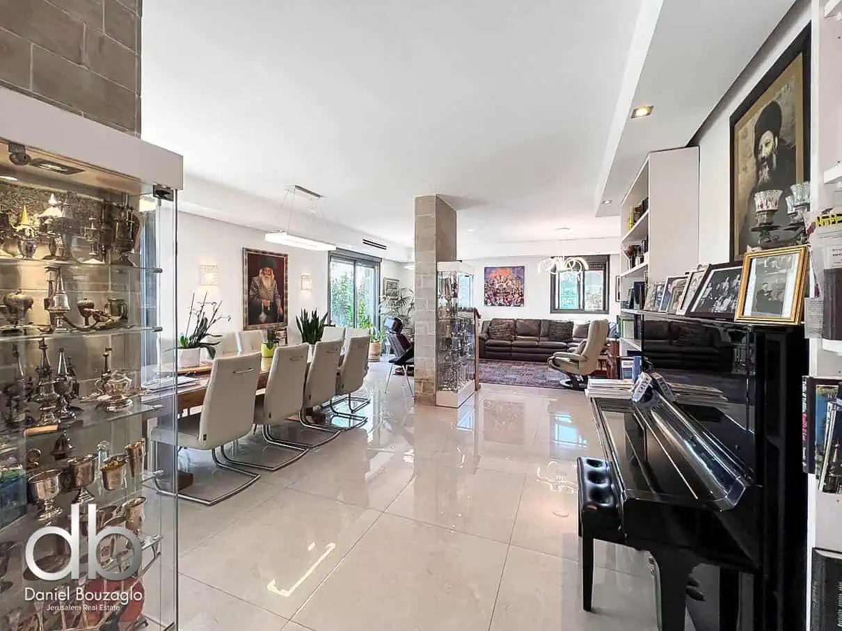 210.Penthouse.for.sale.In.Old