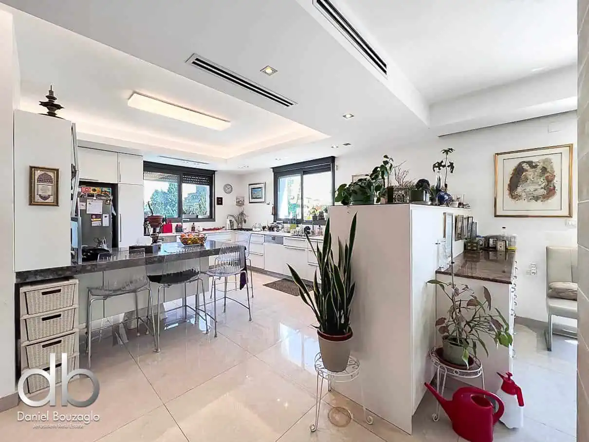 210.Penthouse.for.sale.In.Old