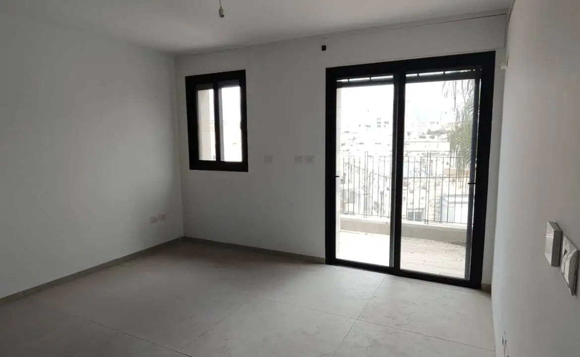 3.5חד להשכרה רחוב הרצל קרית משה (3)