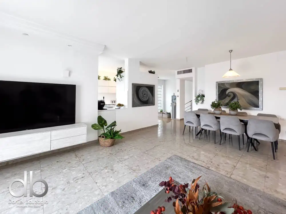 Beith Haarave street Arnon, Cottage for sale (4) Beith Haarave street Arnon, Cottage for sale