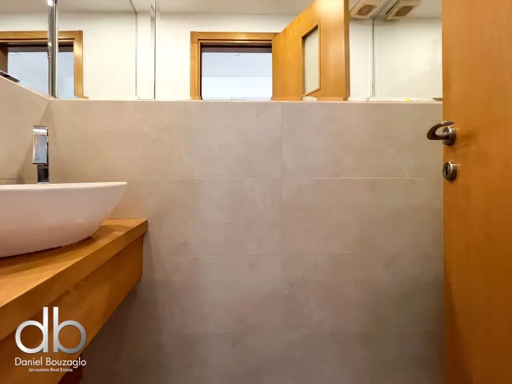 Beith Haarave street Arnon, Cottage for sale (6) Beith Haarave street Arnon, Cottage for sale