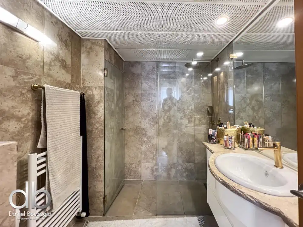 Beith Haarave street Arnon, Cottage for sale (7) Beith Haarave street Arnon, Cottage for sale