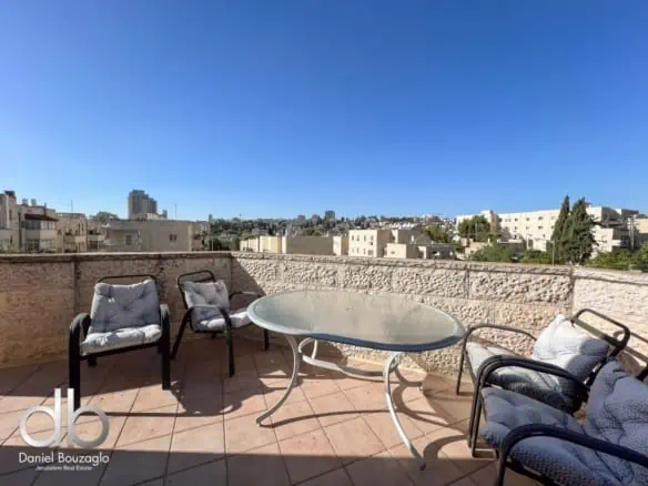 Mekor Chaim Duplex penthouse
