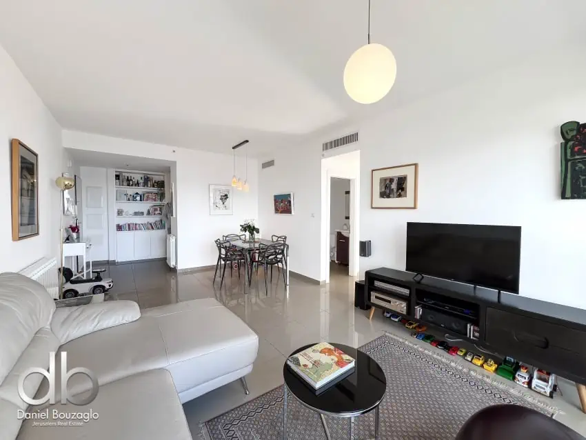 Holyland tower 3br resale Jerusalem 20