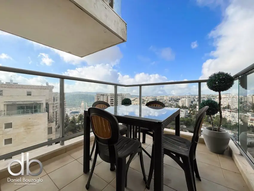 Holyland tower 3br resale Jerusalem 20